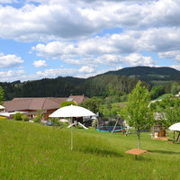 Picknickinseln von Hutti’s Gupfwaldheuriger