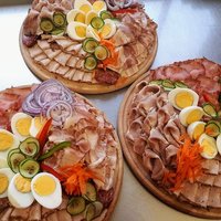 Jause von Hutti’s Gupfwaldheuriger