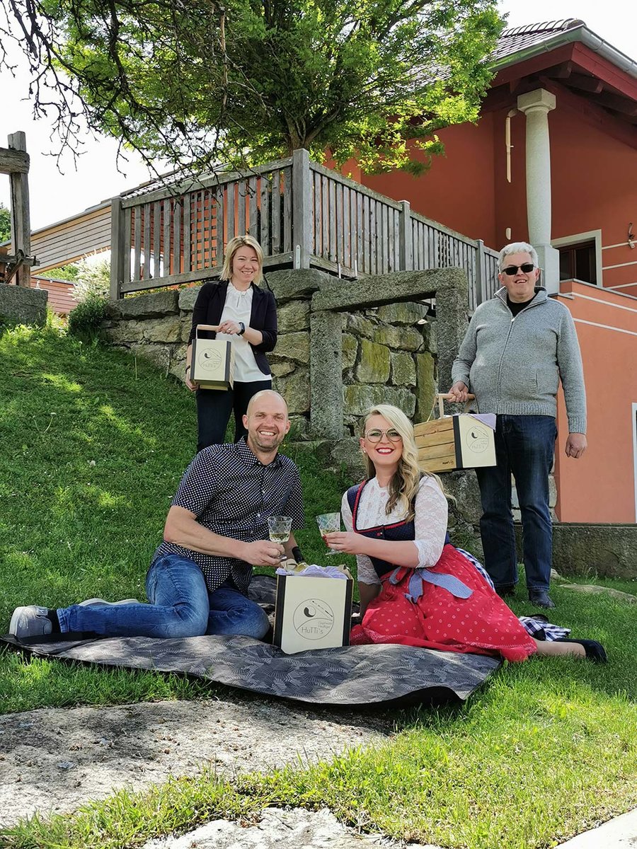 Familie Haslhofer von Hutti’s Gupfwaldheuriger